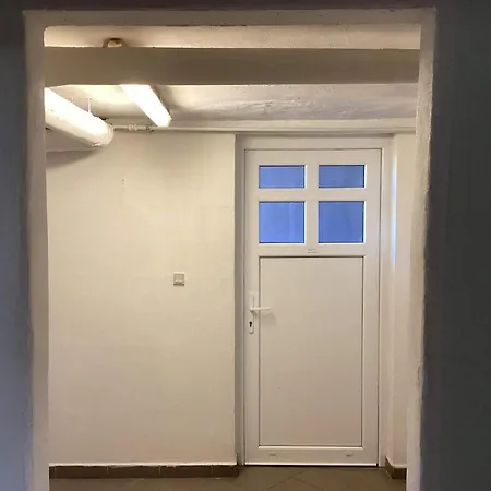 8 Person In *